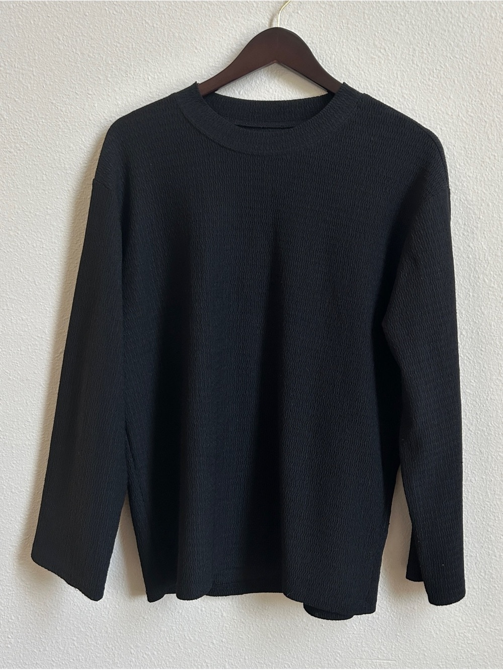 Women’s Black long sleeve shirt